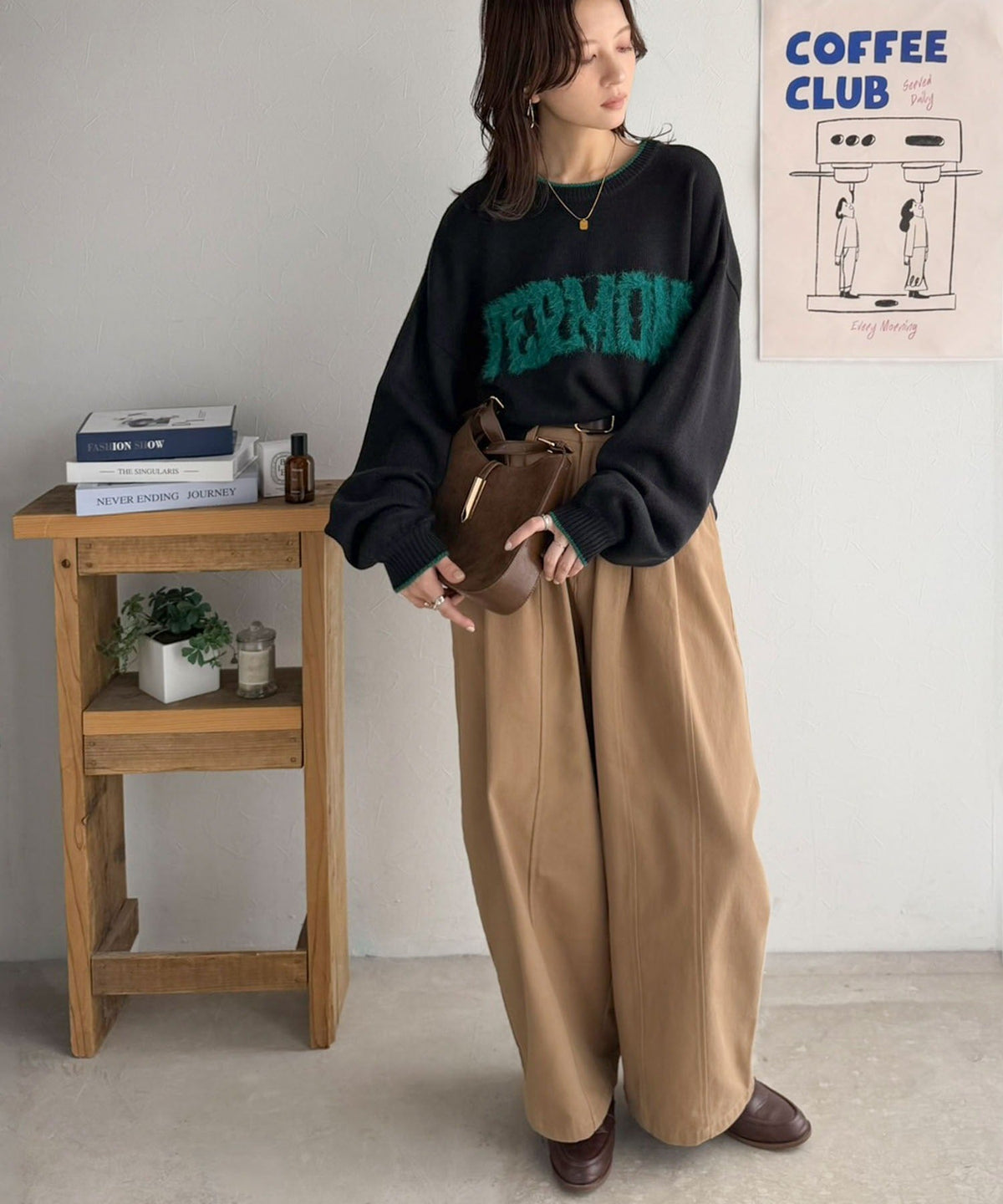 今日は“ふわふわニット”を着て出かけよう♪フェザージャガードロゴ配色オーバーサイズニット（長袖） ce1350023