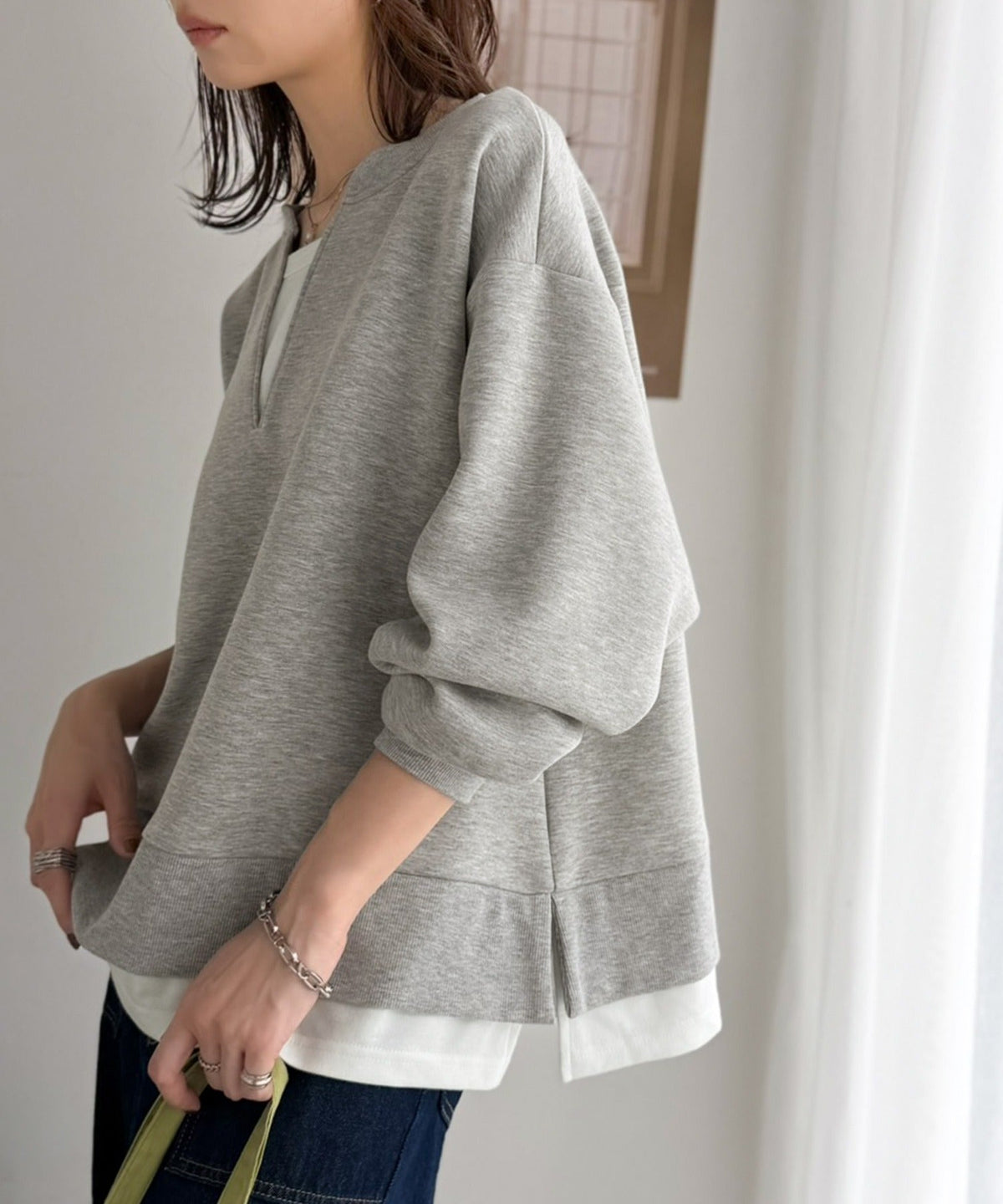 《Maiko Amemori×クラシカルエルフコラボ》重ね着しているような、こなれ感を一枚で♪ ダンボールニット×Tシャツドッキングトップス ce1010656