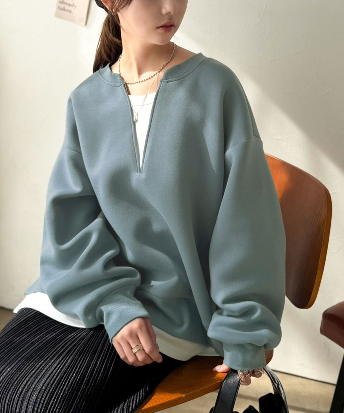 《Maiko Amemori×クラシカルエルフコラボ》重ね着しているような、こなれ感を一枚で♪ ダンボールニット×Tシャツドッキングトップス ce1010656