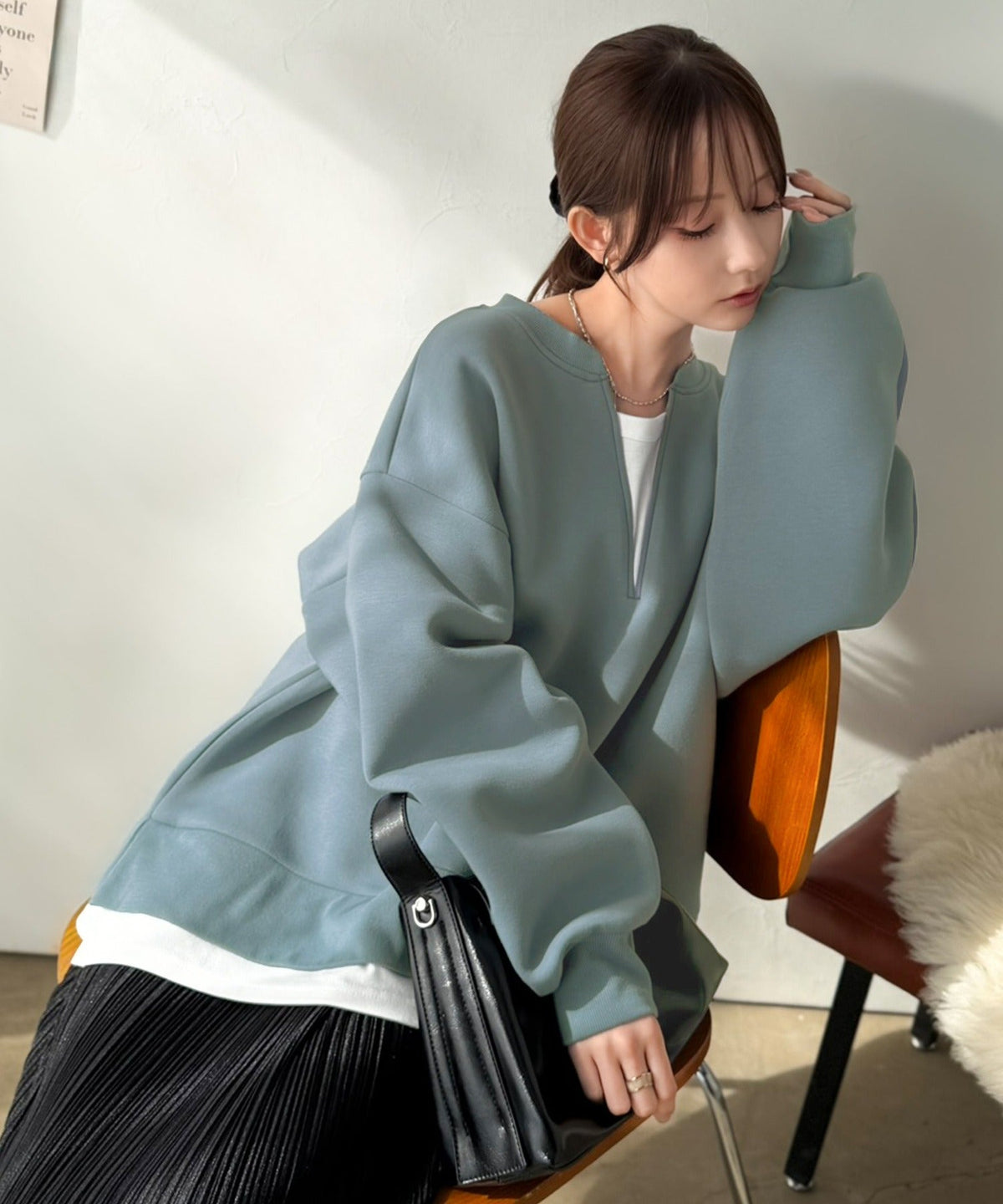 《Maiko Amemori×クラシカルエルフコラボ》重ね着しているような、こなれ感を一枚で♪ ダンボールニット×Tシャツドッキングトップス ce1010656