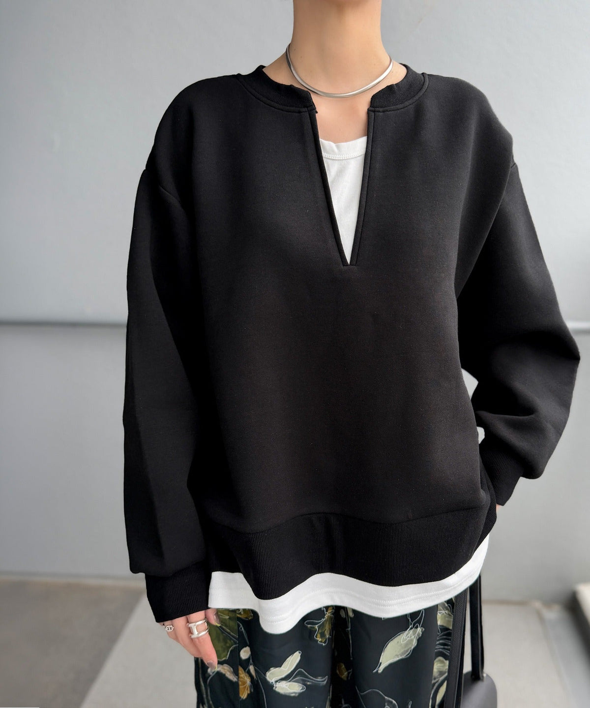 《Maiko Amemori×クラシカルエルフコラボ》重ね着しているような、こなれ感を一枚で♪ ダンボールニット×Tシャツドッキングトップス ce1010656