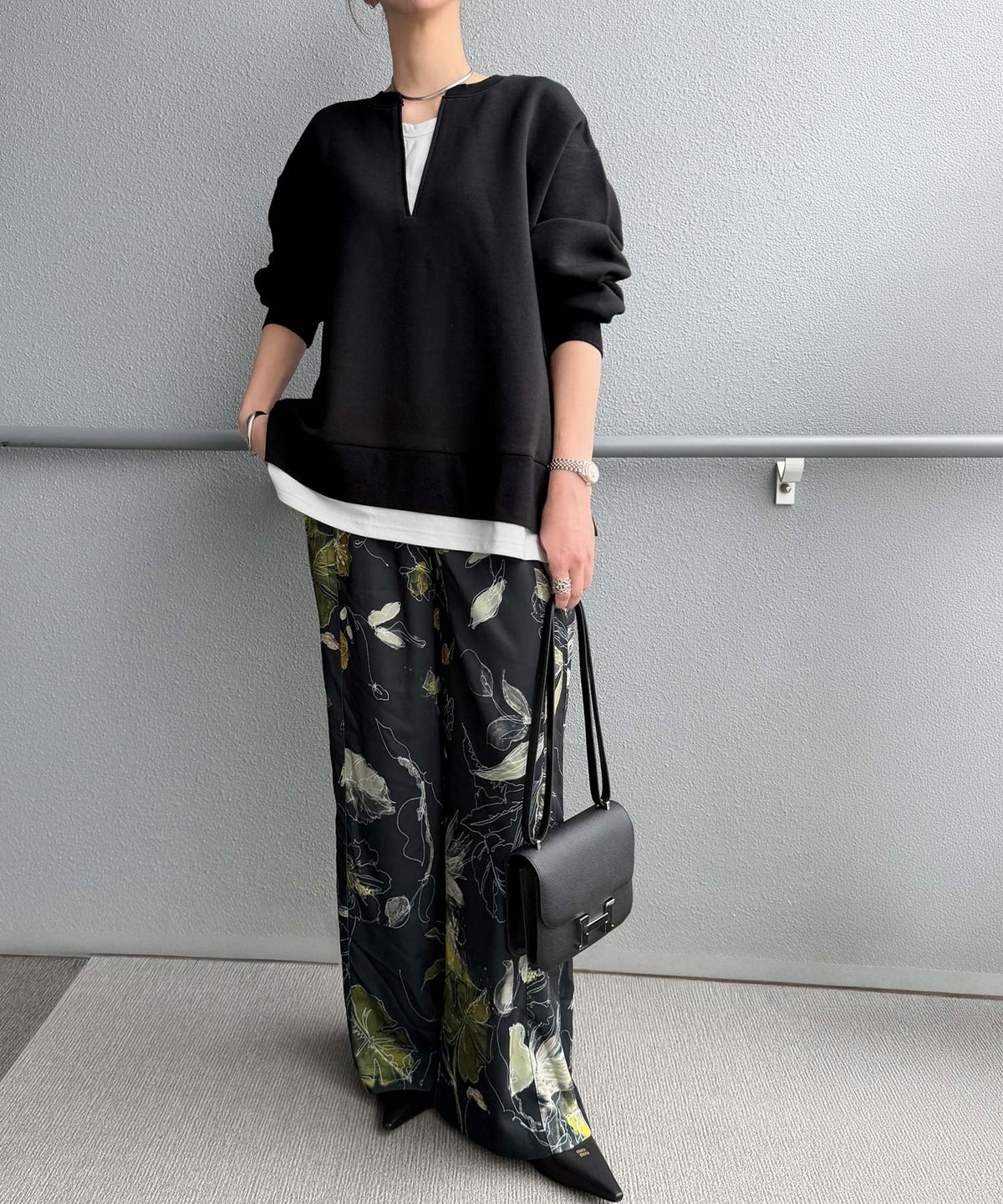 《Maiko Amemori×クラシカルエルフコラボ》重ね着しているような、こなれ感を一枚で♪ ダンボールニット×Tシャツドッキングトップス ce1010656