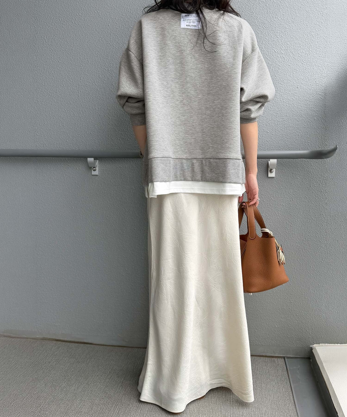 《Maiko Amemori×クラシカルエルフコラボ》重ね着しているような、こなれ感を一枚で♪ ダンボールニット×Tシャツドッキングトップス ce1010656