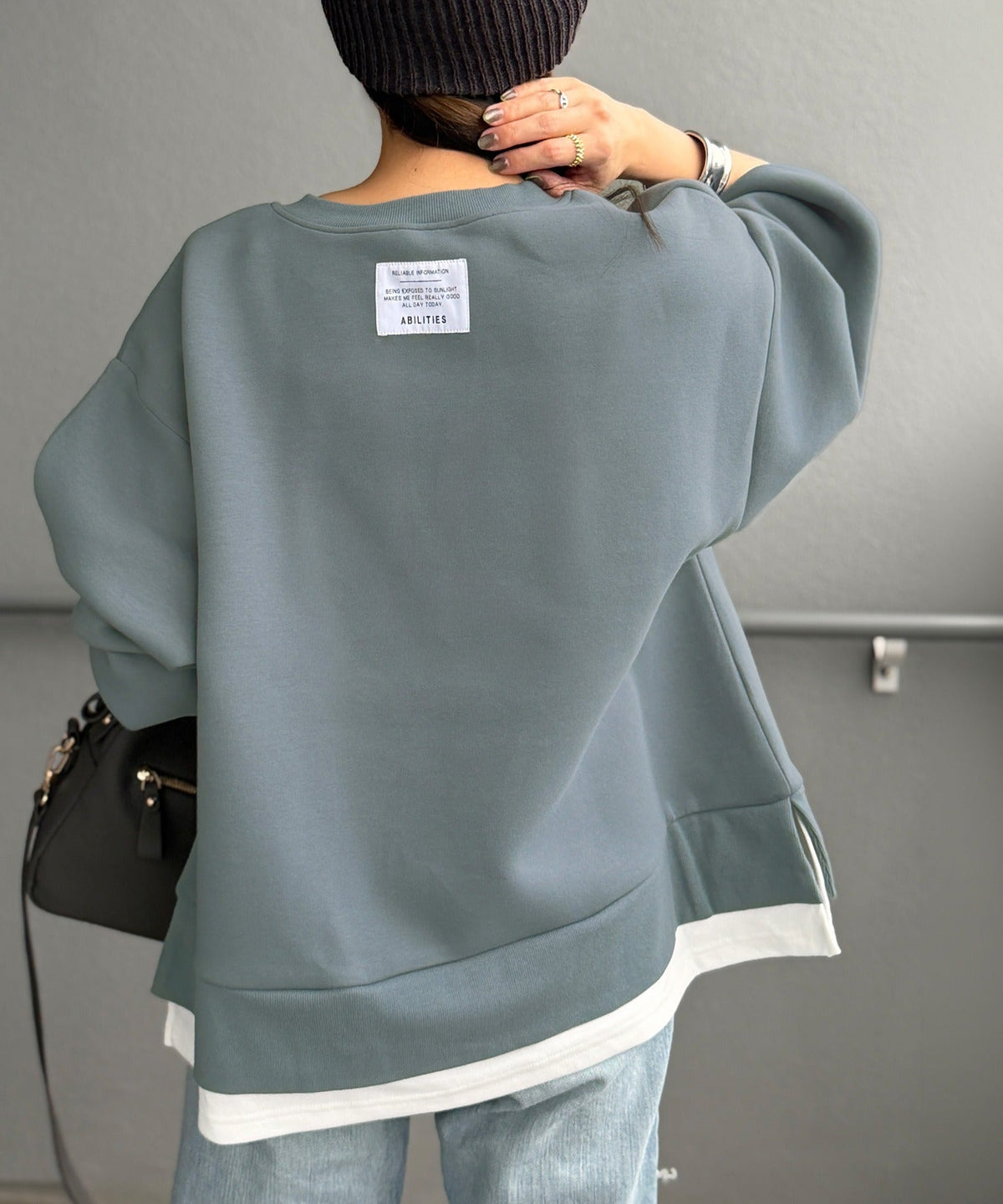 《Maiko Amemori×クラシカルエルフコラボ》重ね着しているような、こなれ感を一枚で♪ ダンボールニット×Tシャツドッキングトップス ce1010656
