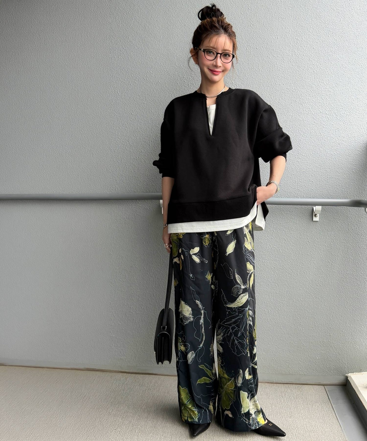 《Maiko Amemori×クラシカルエルフコラボ》重ね着しているような、こなれ感を一枚で♪ ダンボールニット×Tシャツドッキングトップス ce1010656