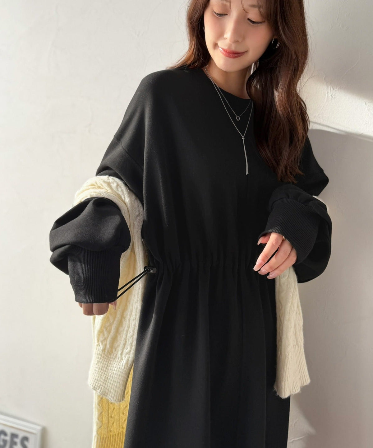 《daaco×クラシカルエルフコラボ》甘さもメリハリも、欲張りに♪ウエストドロストダンボールワンピース（ロング丈） ce1010649