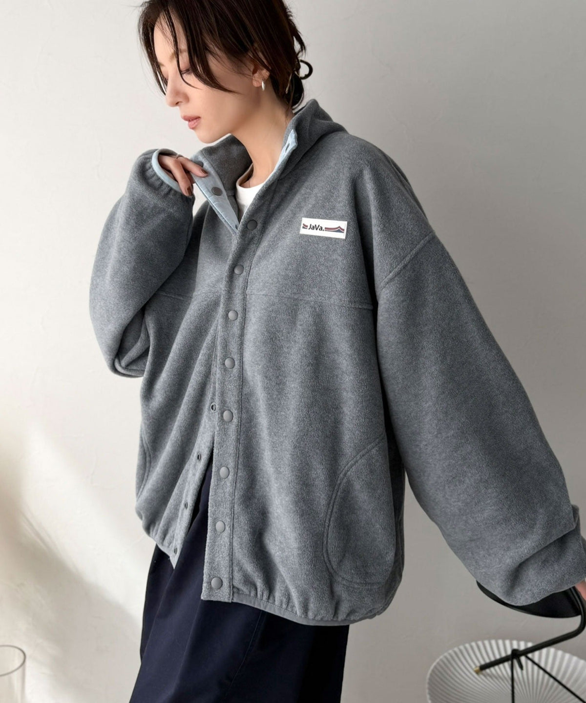 《JaVaジャバコラボ》ゆったりボリュームシルエットで華奢見え◎ポップな色合いが目を惹く♪配色フリースブルゾン jv1050393