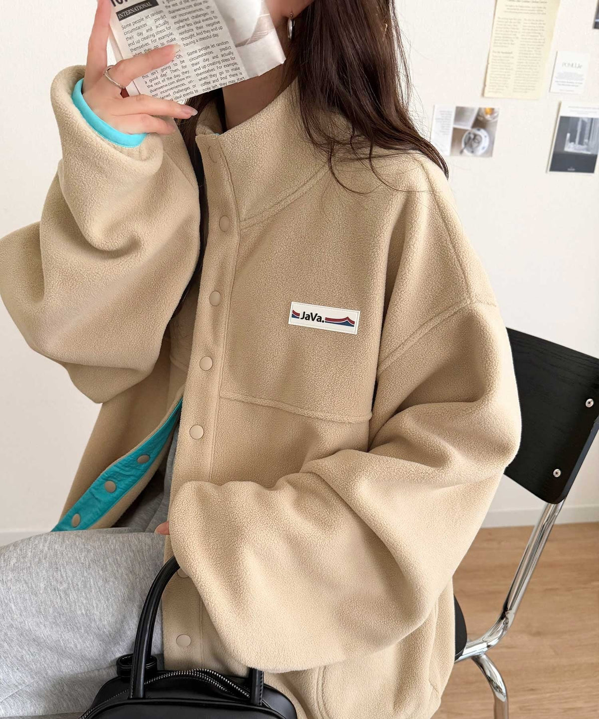 《JaVaジャバコラボ》ゆったりボリュームシルエットで華奢見え◎ポップな色合いが目を惹く♪配色フリースブルゾン jv1050393