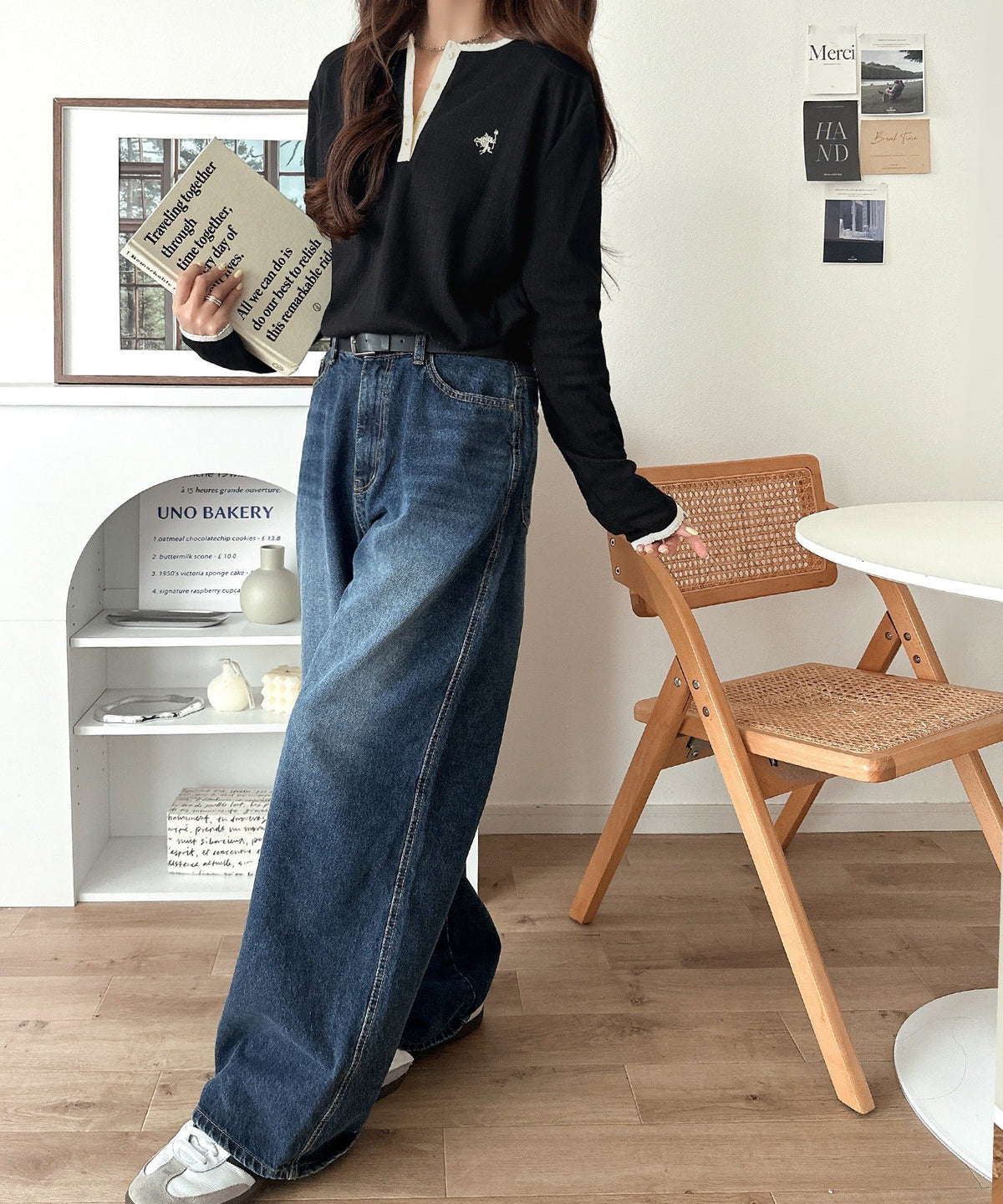 品よく、さりげなく、愛らしく。胸刺繍入り配色ヘンリー針抜きトップス（長袖） ce1010670