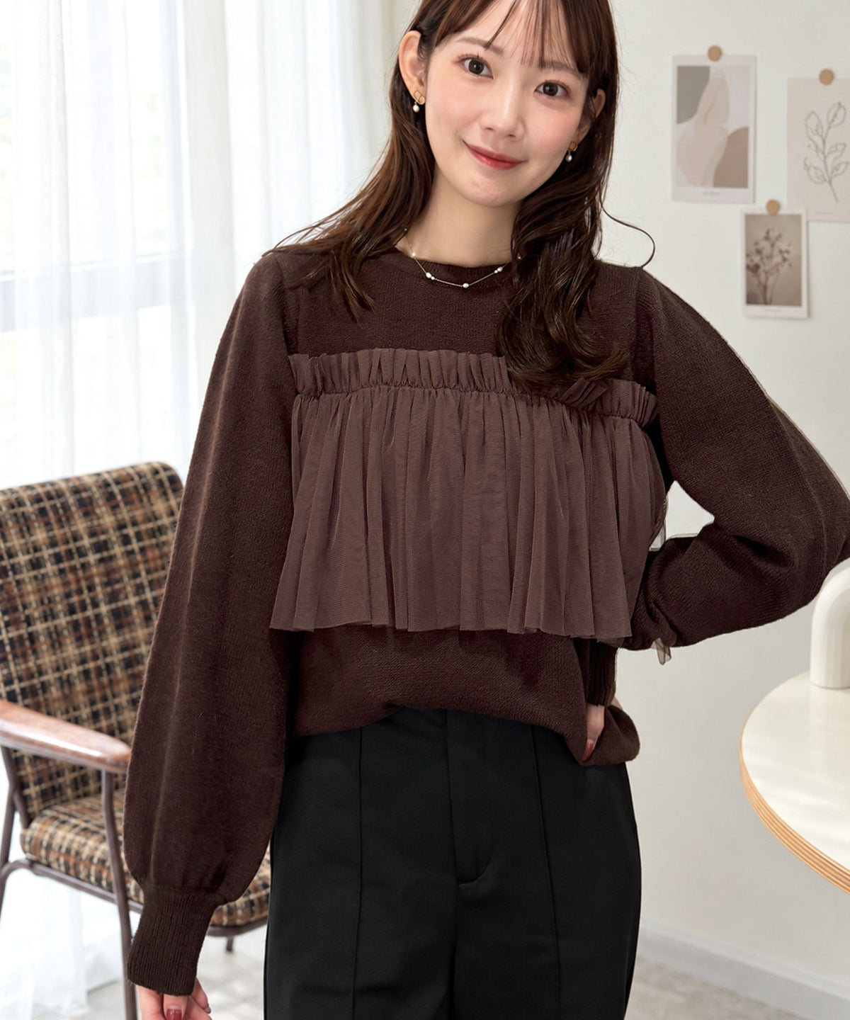 《ERIKOさん×クラシカルエルフコラボ》繊細チュールで魅せる。袖ぽわんペプラムニットトップス ce1015118