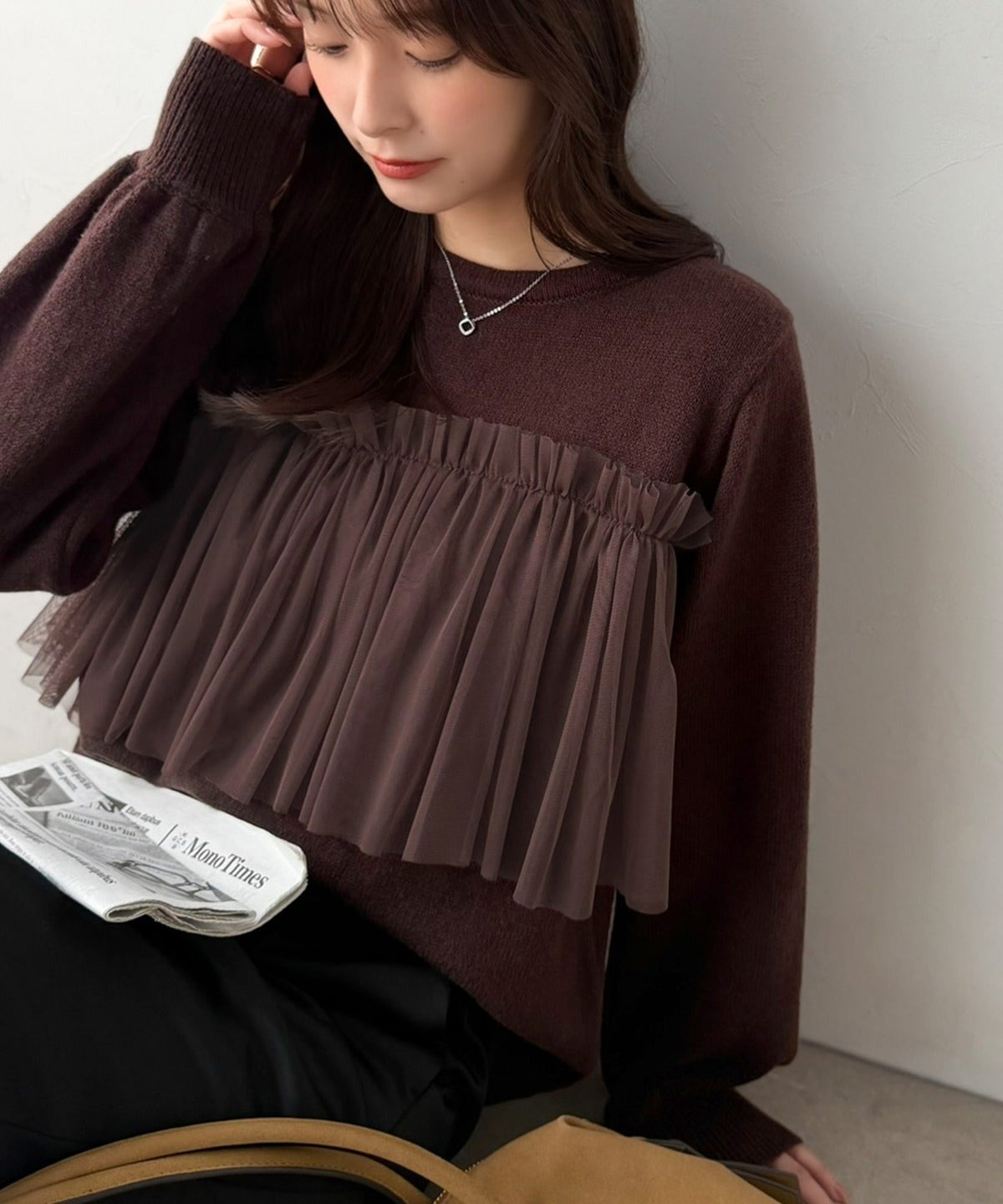 《ERIKOさん×クラシカルエルフコラボ》繊細チュールで魅せる。袖ぽわんペプラムニットトップス ce1015118