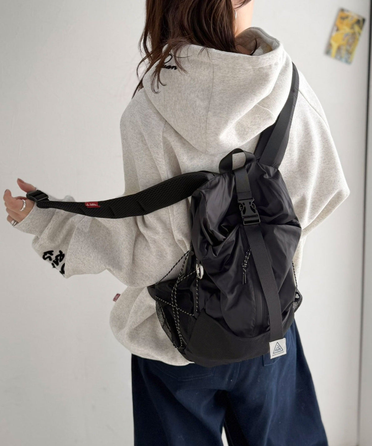 《JaVaジャバコラボ》軽さ、機能、沼すぎる、『ドはまりリュック』メッシュポケット付きエアリーリュックサック（ポケッタブル仕様） jv1070273