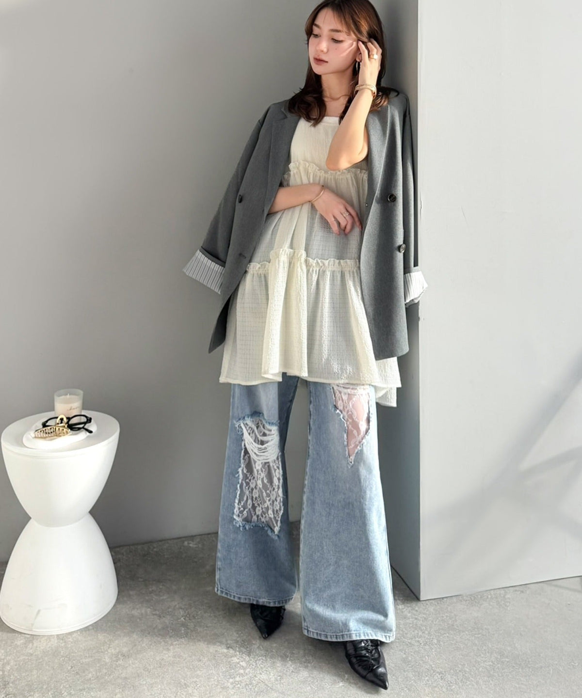【mily bilet】ラフに可愛く、ちょっと大胆。ダメージレースデニムパンツ（ワイド） mi0909022