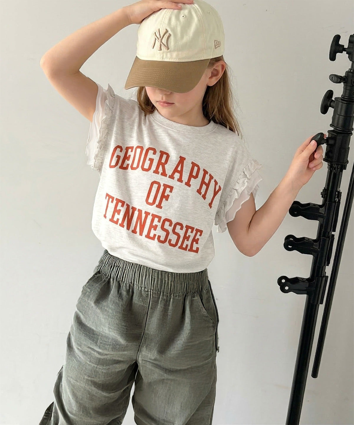 【mily bilet】【キッズ】 親子リンクコーデ可能◎ダブルフリル袖カレッジライクロゴゆるTシャツ mk1329036