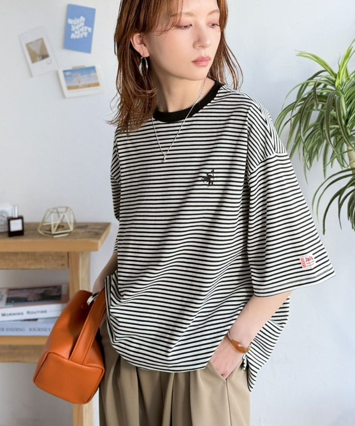 《JaVaジャバコラボ》着回し自在で日常に馴染む♪ 胸刺繍マルチボーダーアソートTシャツ jv1330097