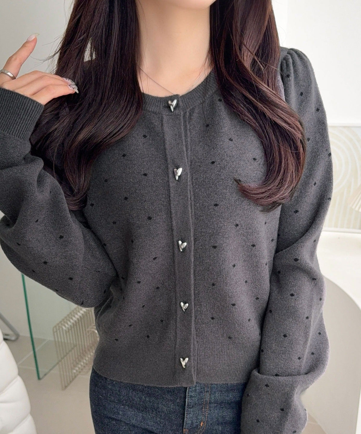 【mily bilet】きらめくハートで甘さをひとさじ。ハート釦ギャザースリーブもちもちカーディガン(ドット/無地) mi1329127