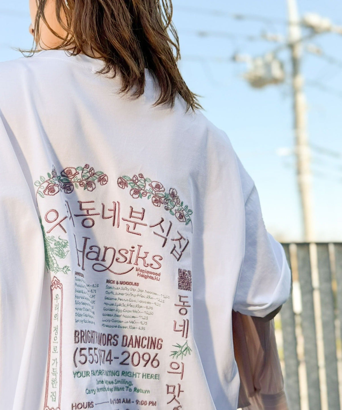 《JaVaジャバコラボ》バック刺繍が主役の一枚♪オーバーサイズ ハングル刺繍バックプリントビッグTEE jv1260552