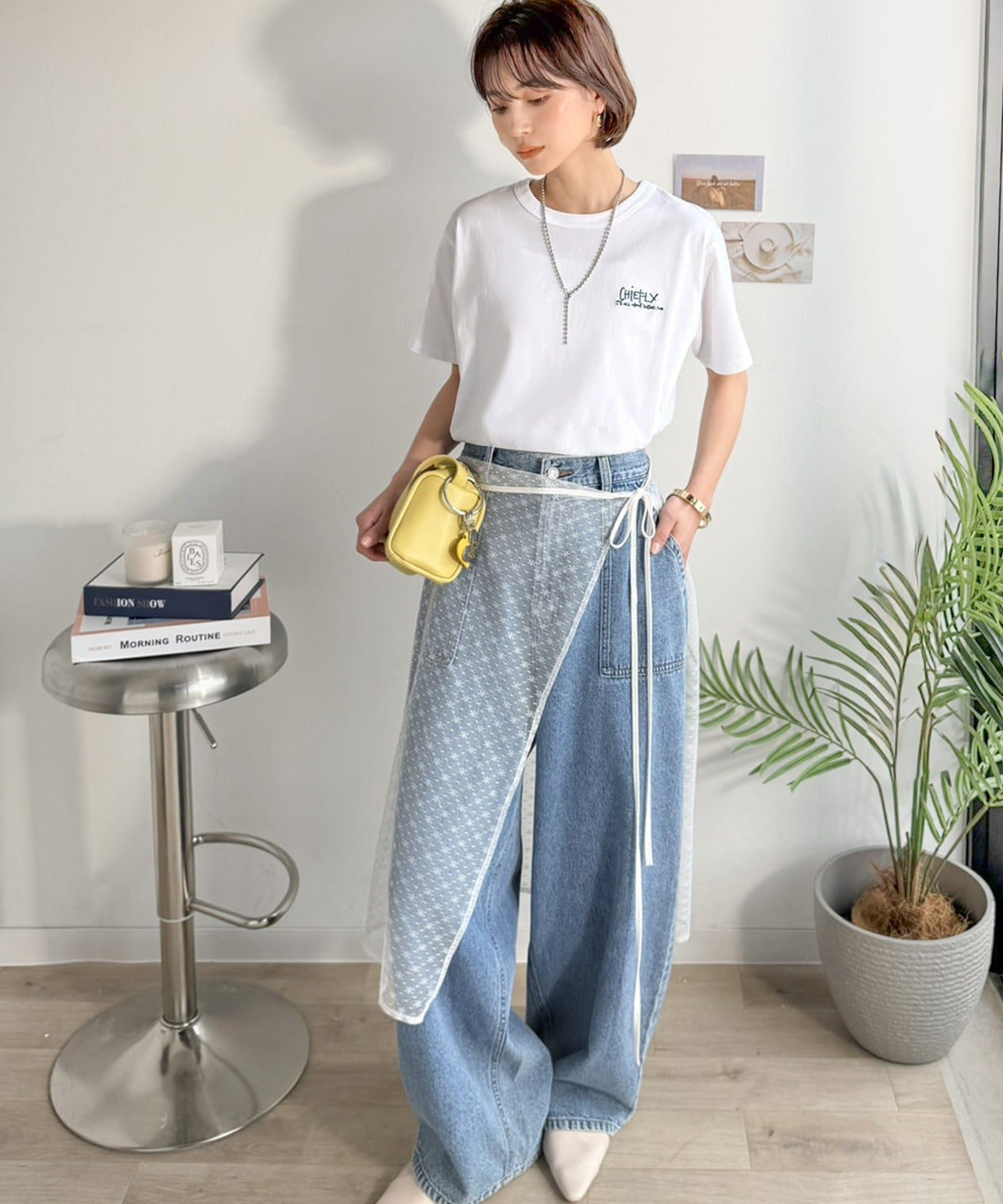 【接触冷感機能付き】背中で魅せる、遊び心とヴィンテージ。コインランドリーバック刺繍Tシャツ（半袖） ce1260549