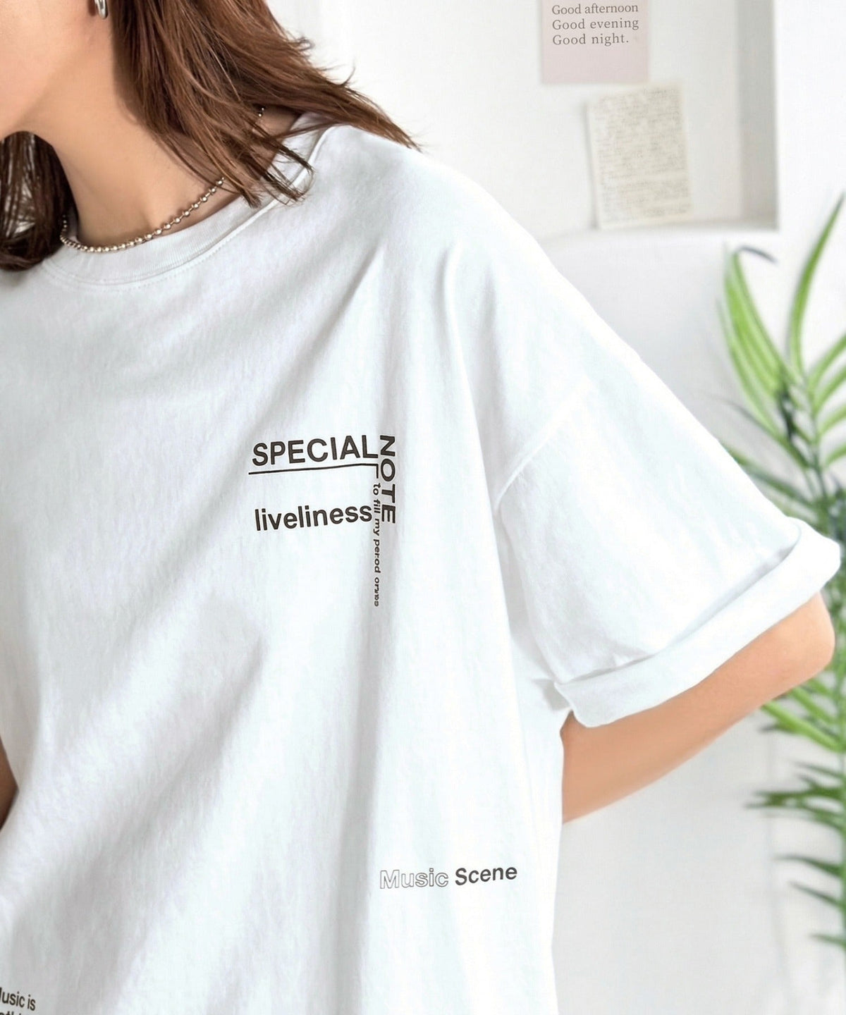 《JaVaジャバコラボ》遊びゴコロを着こなす。綿100％ 前後ランダムロゴ刺繍 オーバーサイズTシャツ（半袖） jo1320012