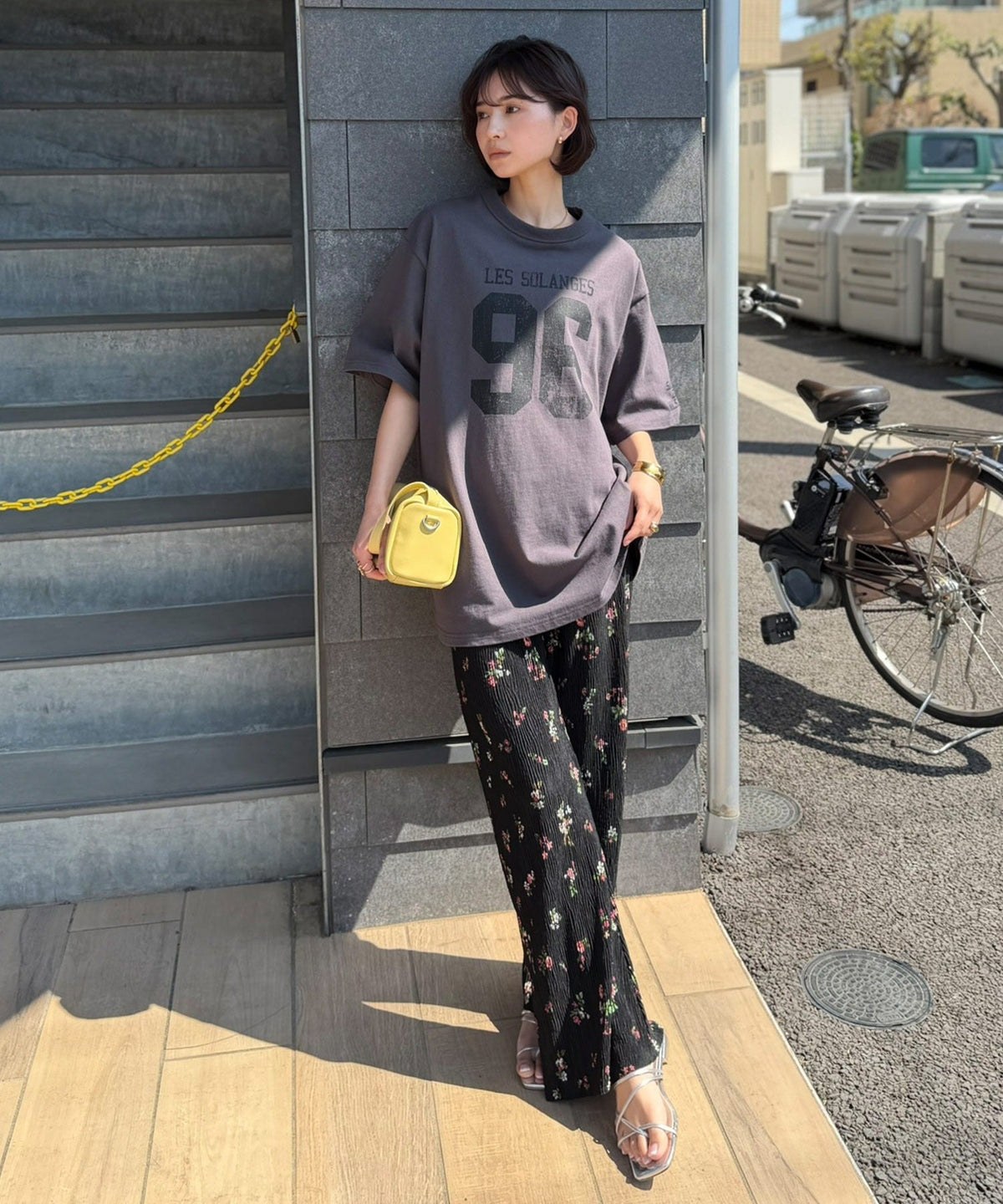 さらりとした楊柳プリーツ。ウエストゴムでストレスフリーな穿き心地。総柄楊柳プリーツパンツ ce1330090