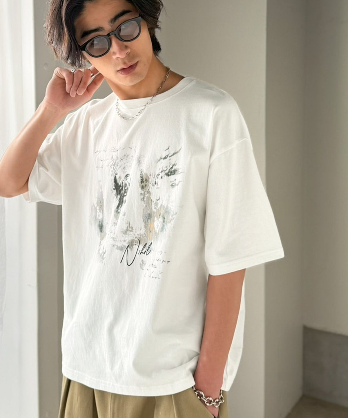 綿100％ ワンポイント刺繍入り ヴィンテージ グラフィックアソートTシャツ／Vintage Graphic Assorted T-Shirt co1320010