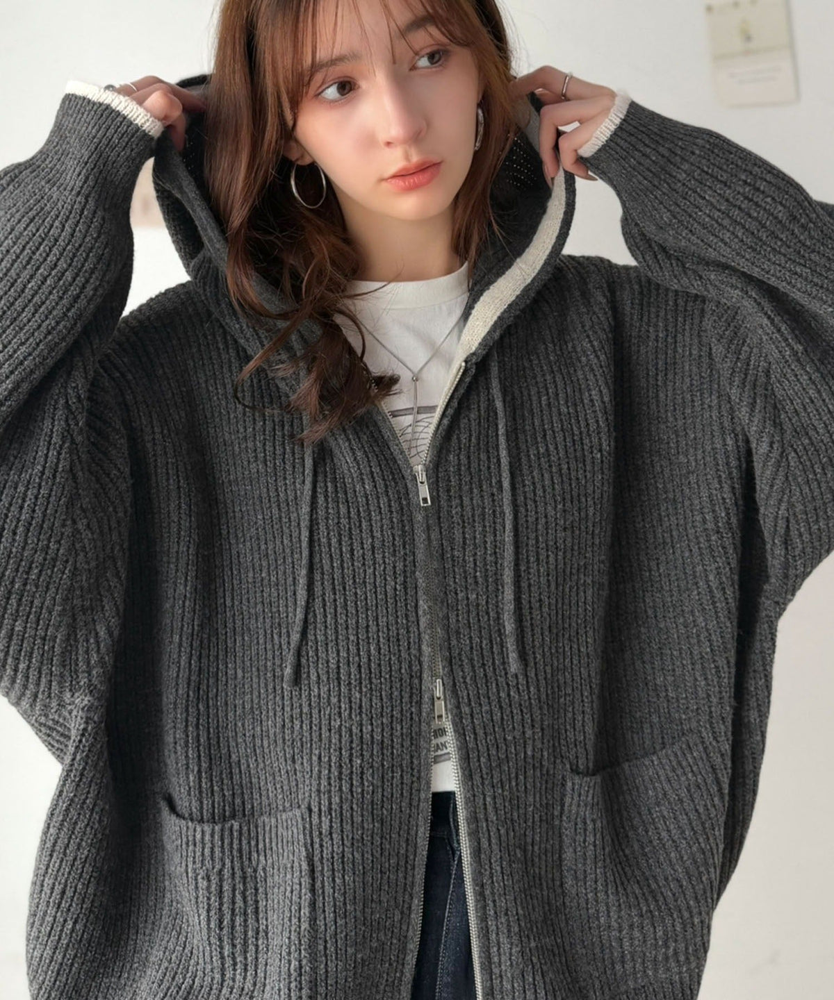 《JaVaジャバコラボ》だぼっとラフに気崩す！ざっくり畦編みWジップバイカラー配色オーバーサイズニットパーカー jv1330111