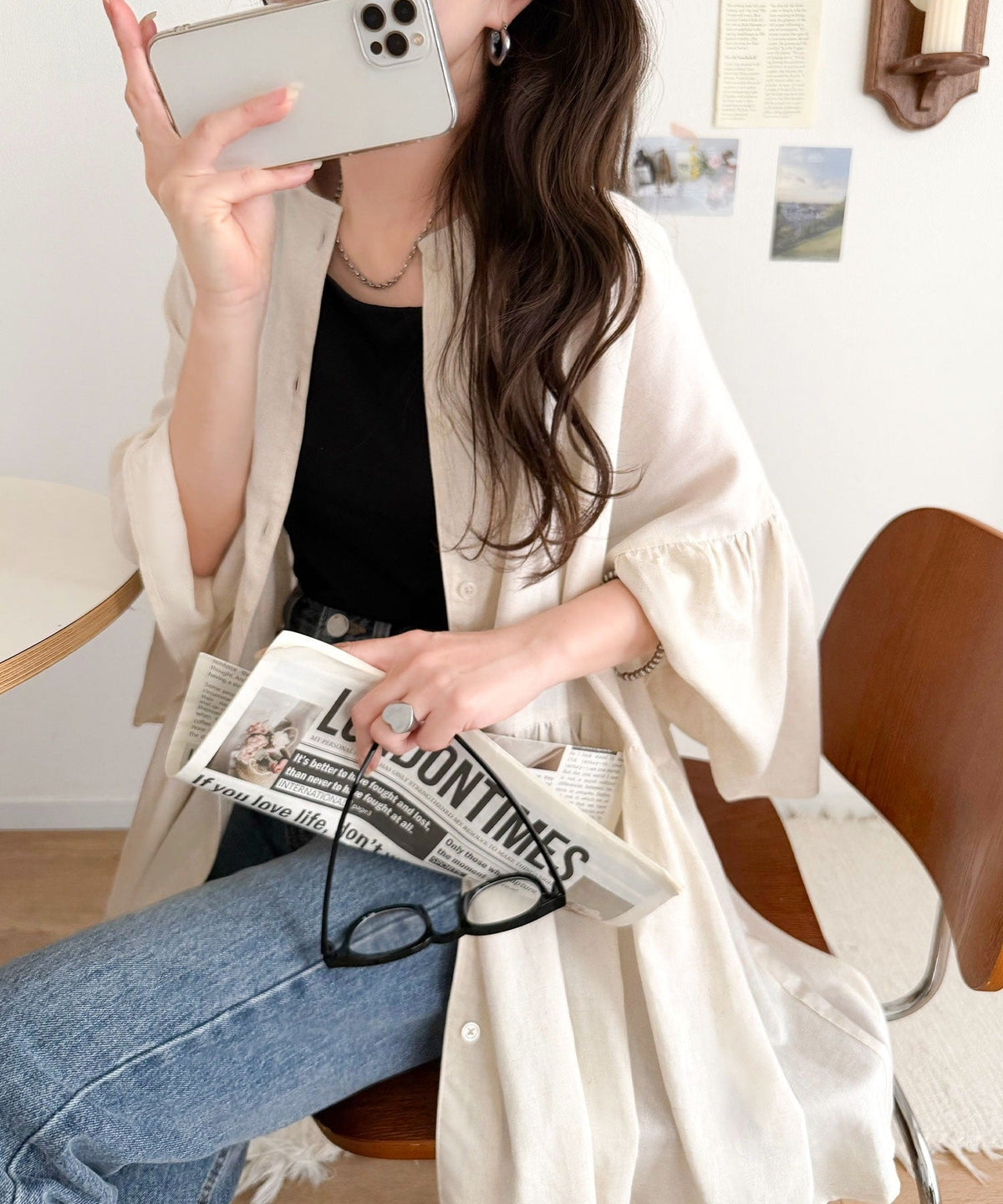 【接触冷感・UVカット機能付き】涼感ひらり、上品きれい。麻混 前後2way 袖フリルウエスト切り替え ペプラムブラウス ce1010543