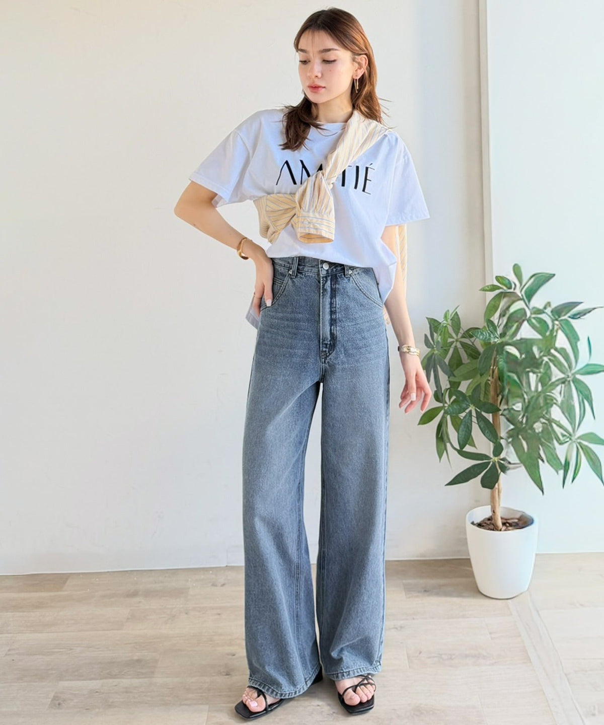 《JaVaジャバコラボ》美脚も、自信も、叶える一本。ハイウエストセミワイドデニム jv1410011