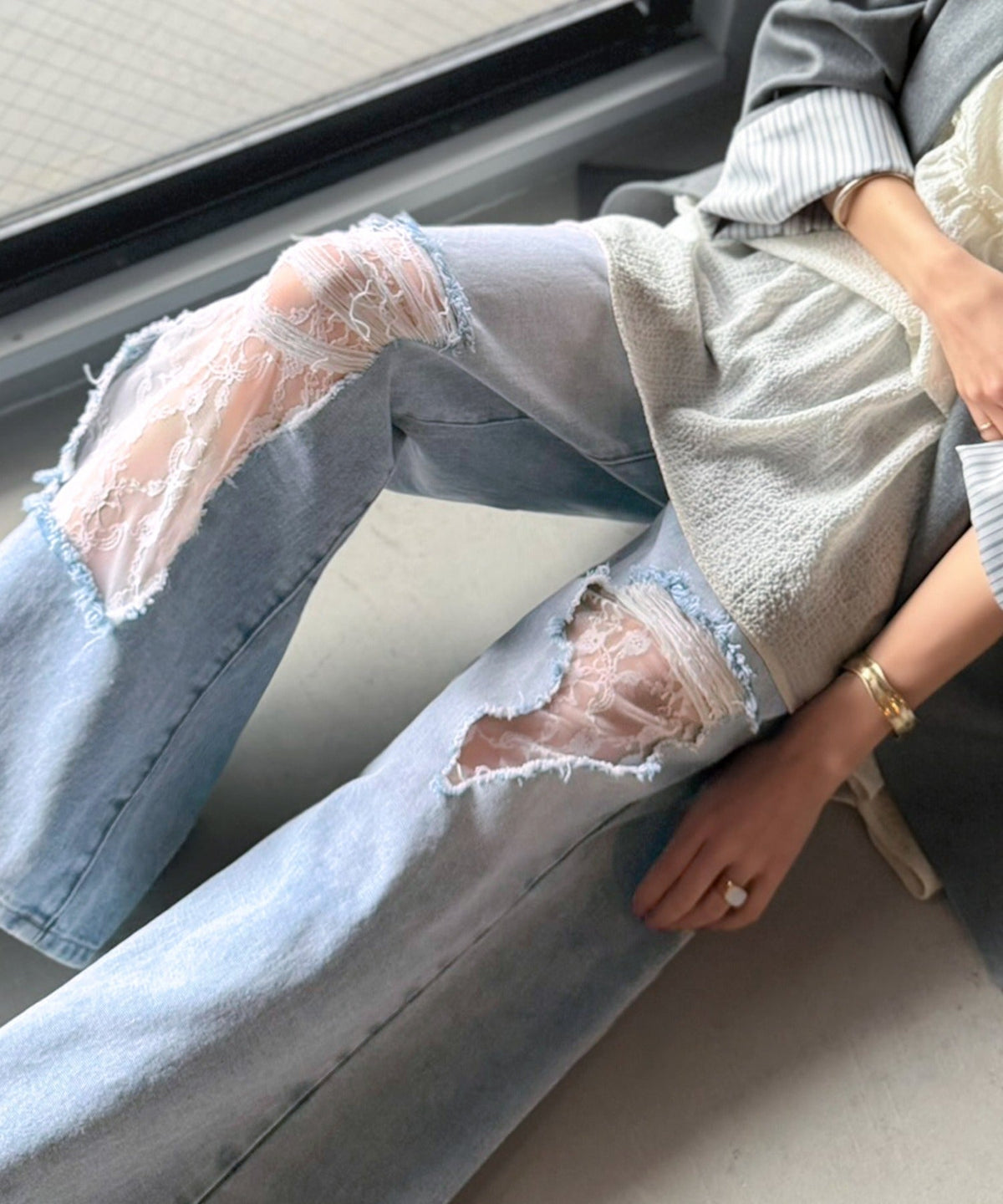 【mily bilet】ラフに可愛く、ちょっと大胆。ダメージレースデニムパンツ（ワイド） mi0909022