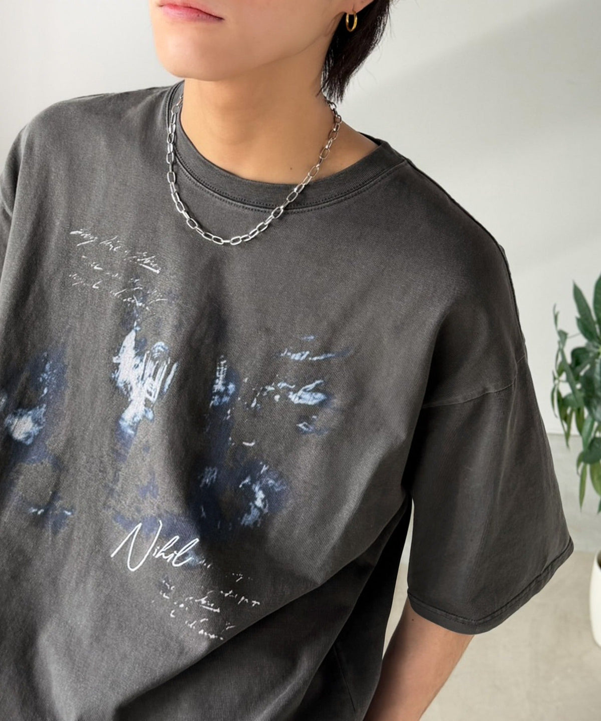 綿100％ ワンポイント刺繍入り ヴィンテージ グラフィックアソートTシャツ／Vintage Graphic Assorted T-Shirt co1320010