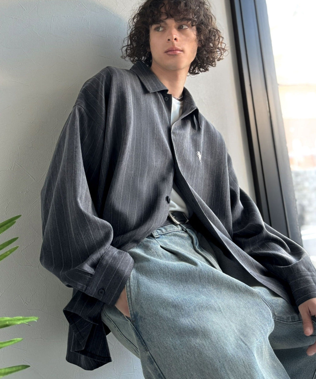 【Classical Origin】「大人のさりげなさ。」刺繍入りストライプ柄オーバーサイズシャツ（長袖）/Embroidered Stripe Pattern Oversized Shirt co1010023