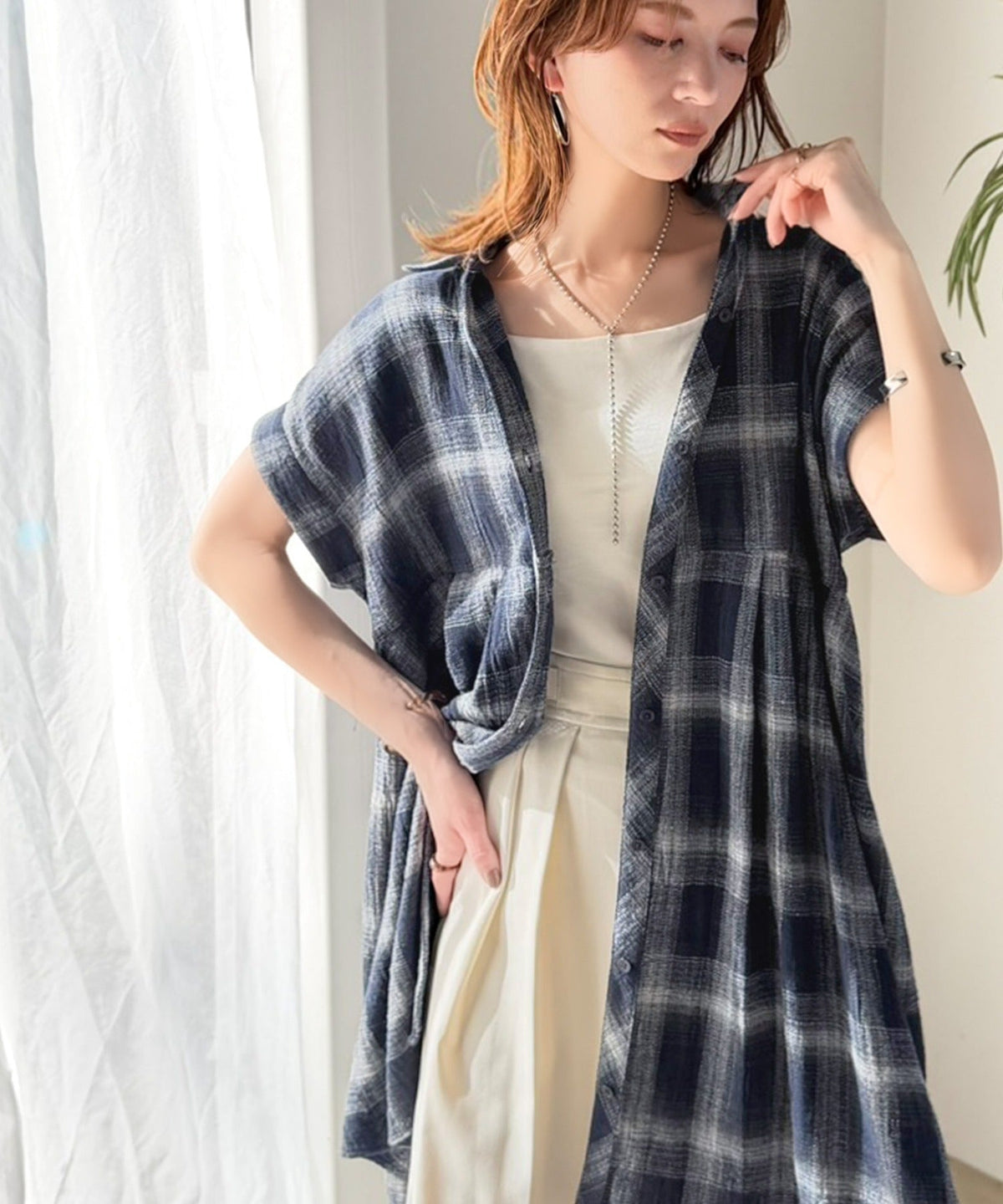 気分はリゾート♪大人可愛いチェック柄がポイント。パナマ風フレンチスリーブチェックチュニック ce1010590