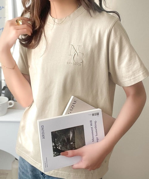《JaVaジャバコラボ》大人カジュアルにぴったり！綿100％英字胸刺繍ピグメント加工Tシャツ（半袖） jv1330018