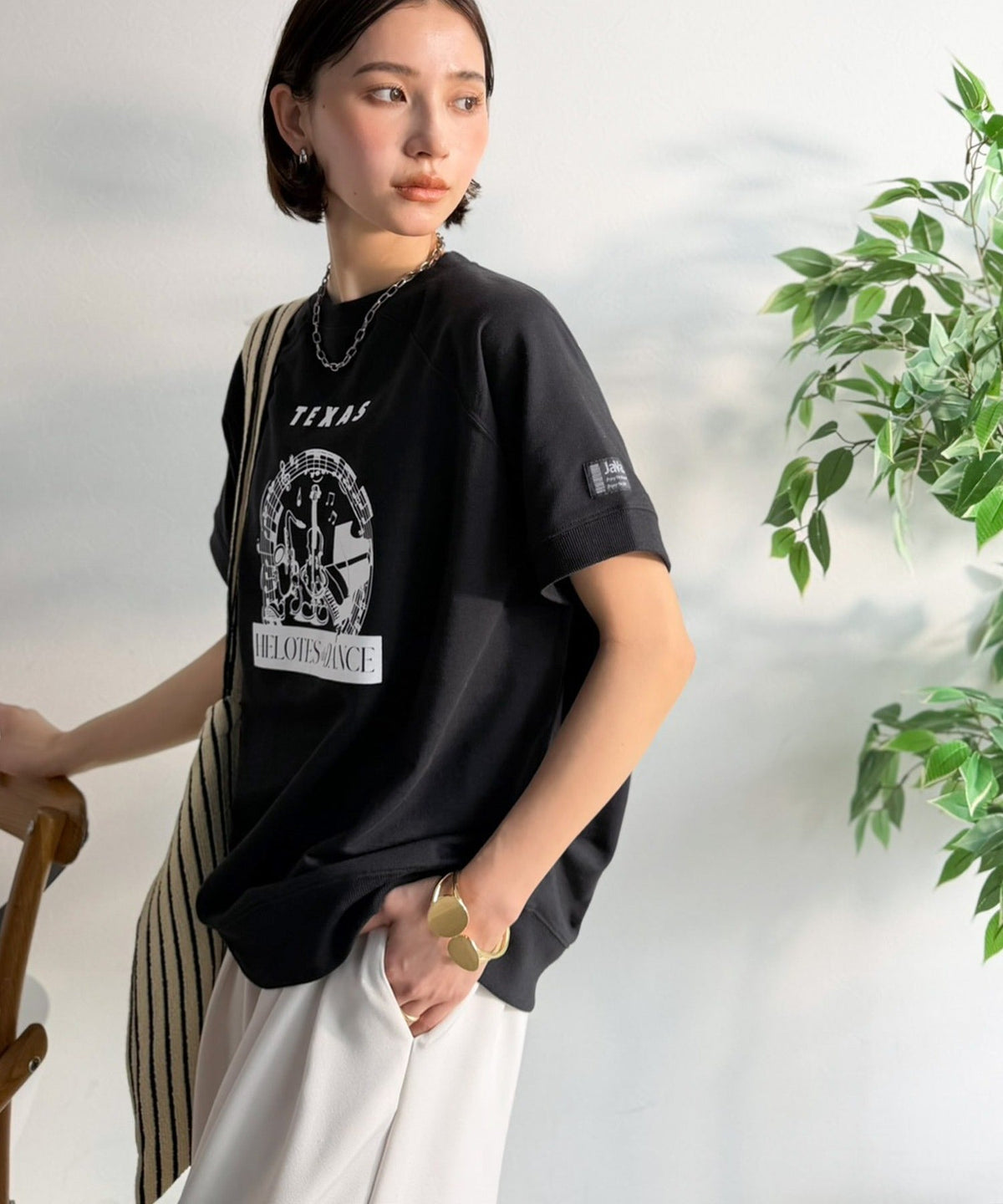 《JaVa ジャバコラボ》目を奪う、こなれ感。古着デザイン風ミュージックプリントTシャツ(半袖) jv1330086