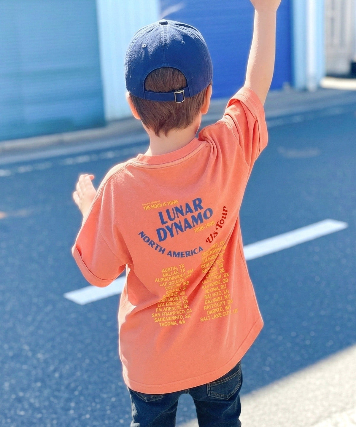 【キッズ】《JaVaジャバ コラボ》綿100％親子リンクコーデも楽しめる！こなれ感抜群のピグメントT。JAVAピグメントツアーロゴビッグTシャツ jk1029024
