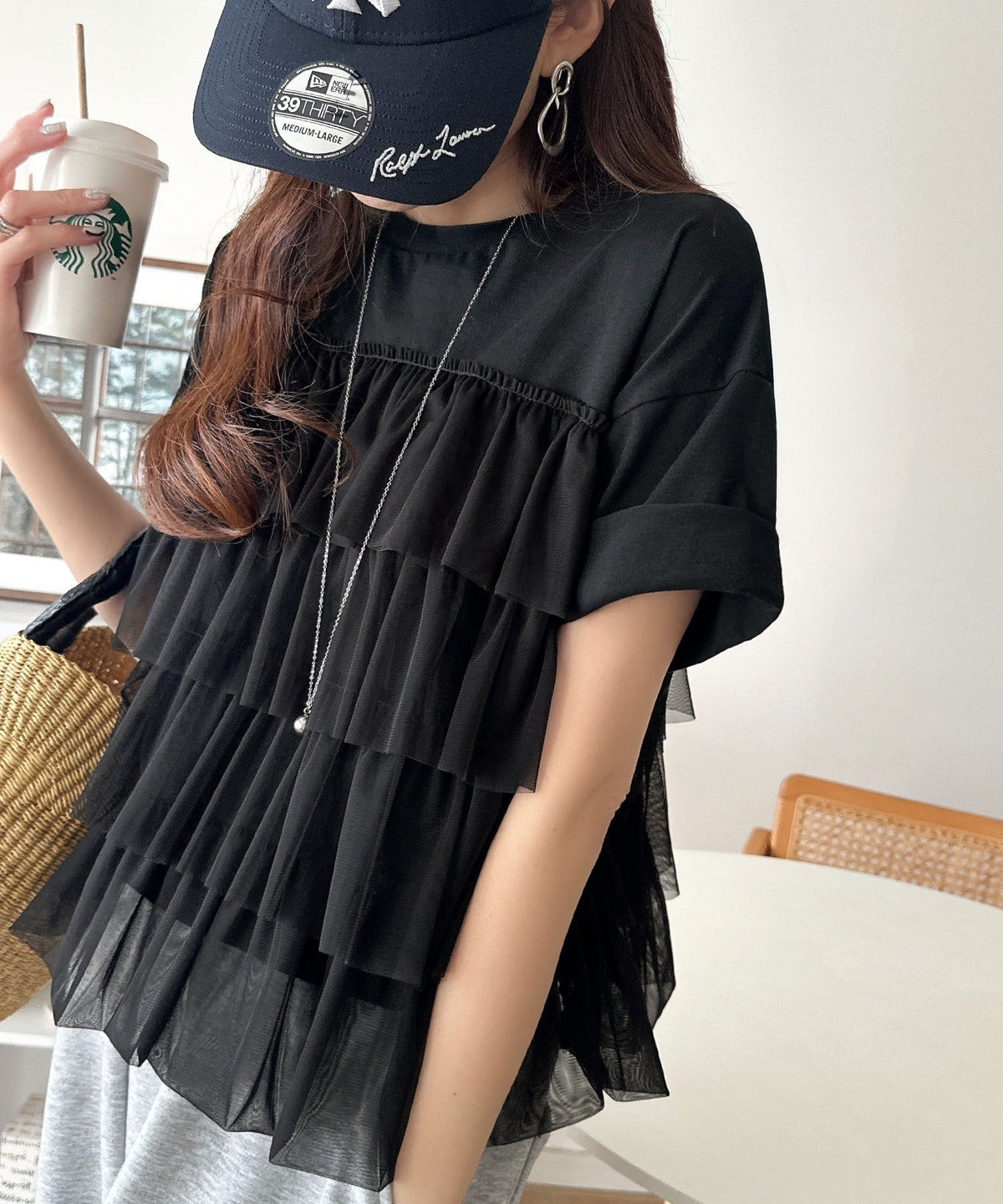 重ねてる風、が今っぽい。ビスチェ風チュールフリルドッキングTシャツ（半袖） ce1010572