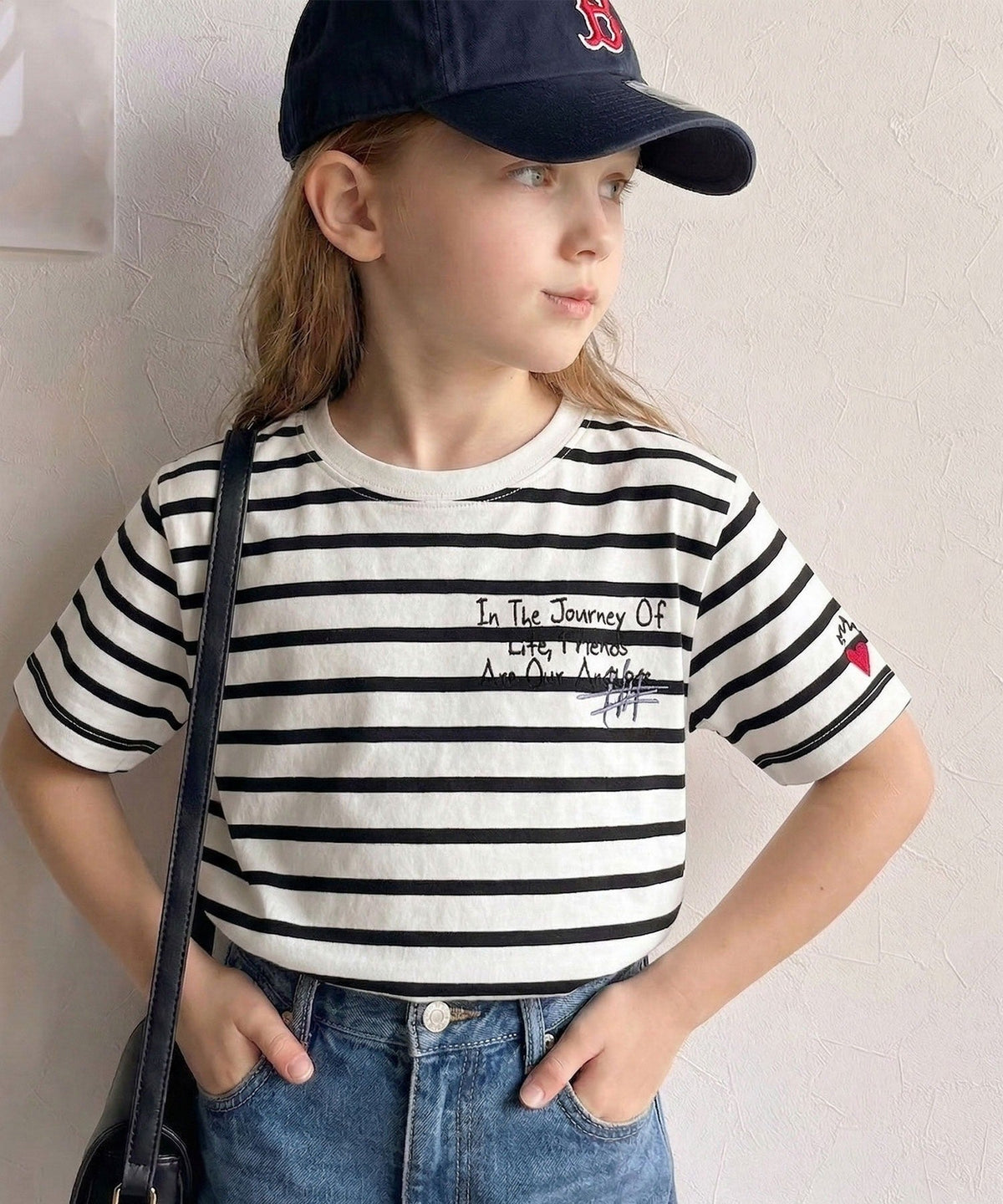 【キッズ】親子リンクコーデも楽しめる！綿100%らくがき風刺繍 無地＆ボーダー柄半袖Tシャツ ck1260396