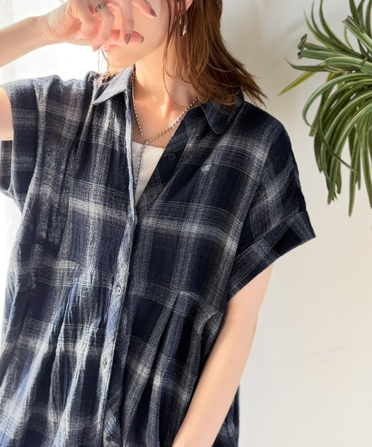 気分はリゾート♪大人可愛いチェック柄がポイント。パナマ風フレンチスリーブチェックチュニック ce1010590