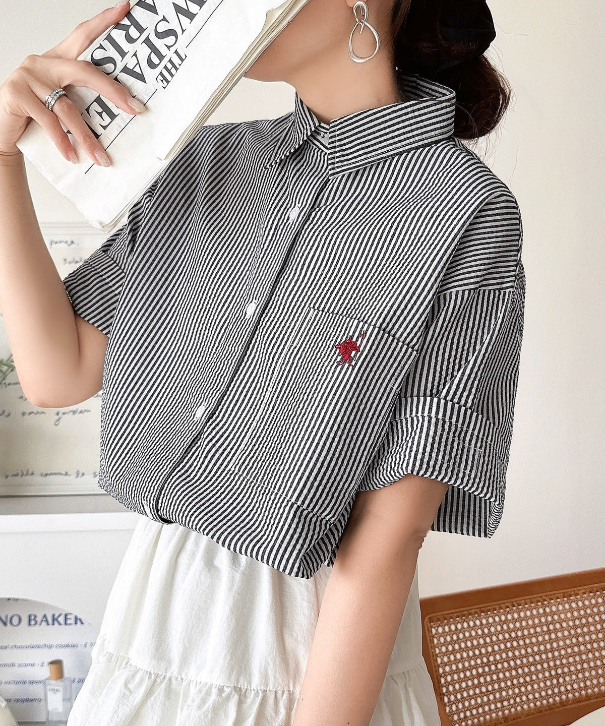 《JaVaジャバコラボ》ベーシックに、垢抜けを。胸ポケット刺繍サッカーチェックシャツ（半袖） jv1010536