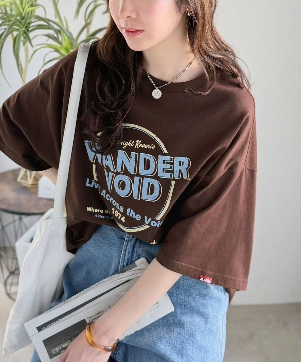 《JaVaジャバコラボ》配色で遊ぶ！大人カジュアルの決定版。綿100％ツアーロゴTシャツ (半袖) jv1329087