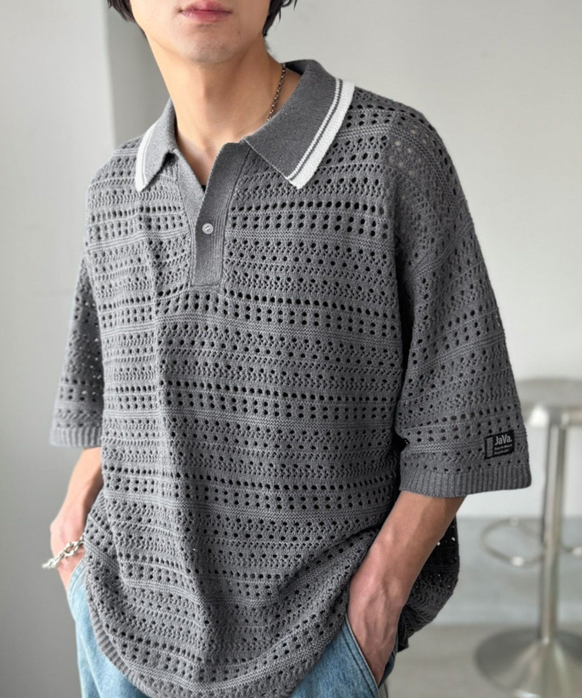 《JaVaジャバコラボ》レトロ〝っぽい〟がちょうどいい。メッシュ編地柄 スキッパー襟 ニットポロシャツ（半袖） jo1250002