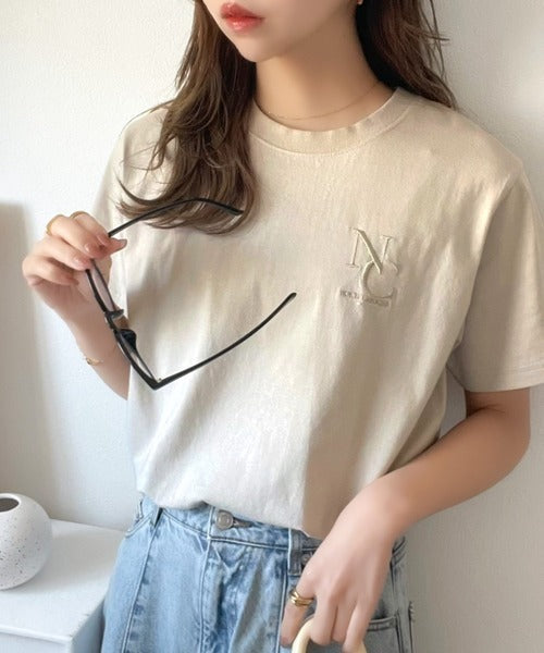 《JaVaジャバコラボ》大人カジュアルにぴったり！綿100％英字胸刺繍ピグメント加工Tシャツ（半袖） jv1330018