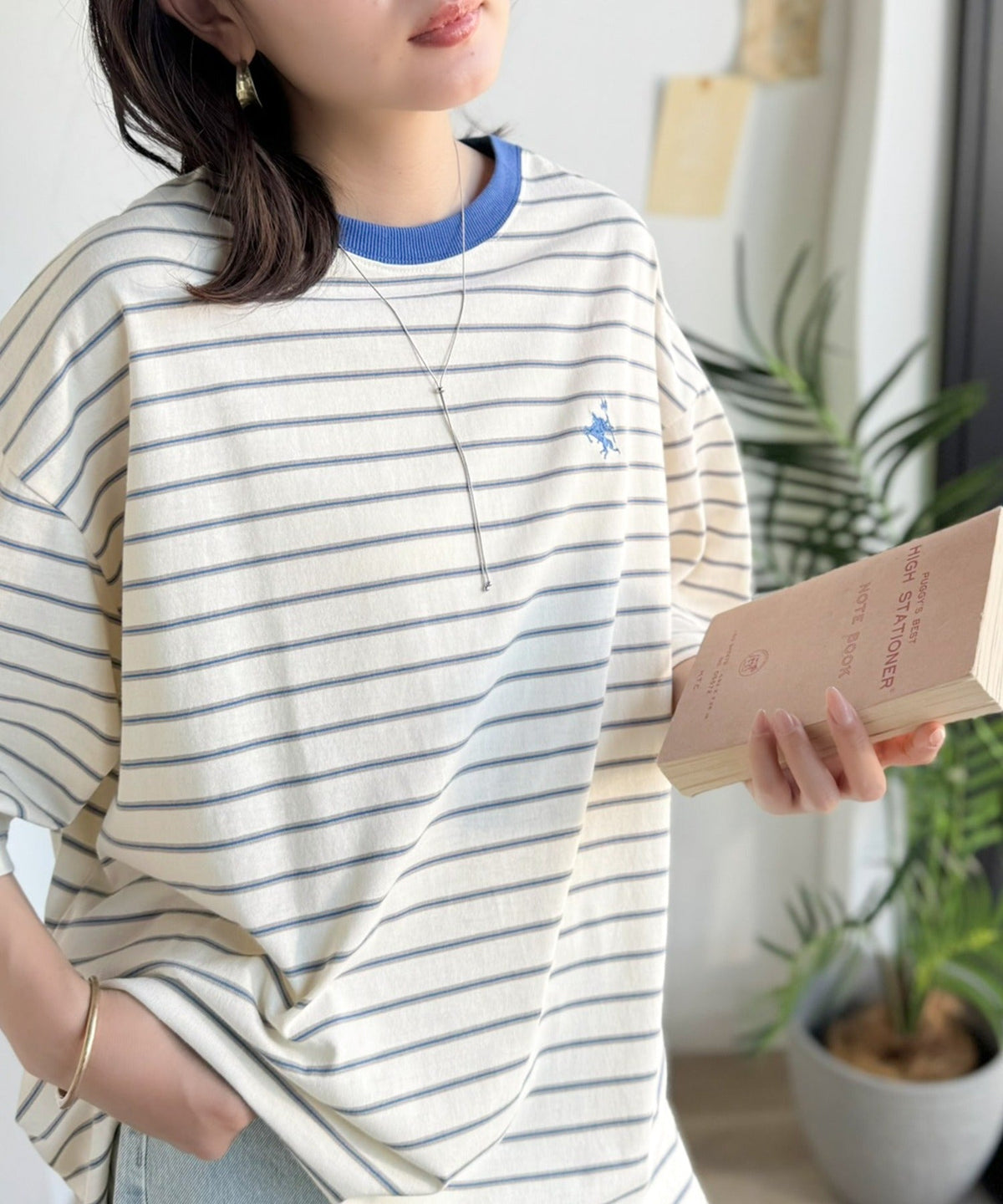 《JaVaジャバコラボ》着回し自在で日常に馴染む♪ 胸刺繍マルチボーダーアソートTシャツ jv1330097