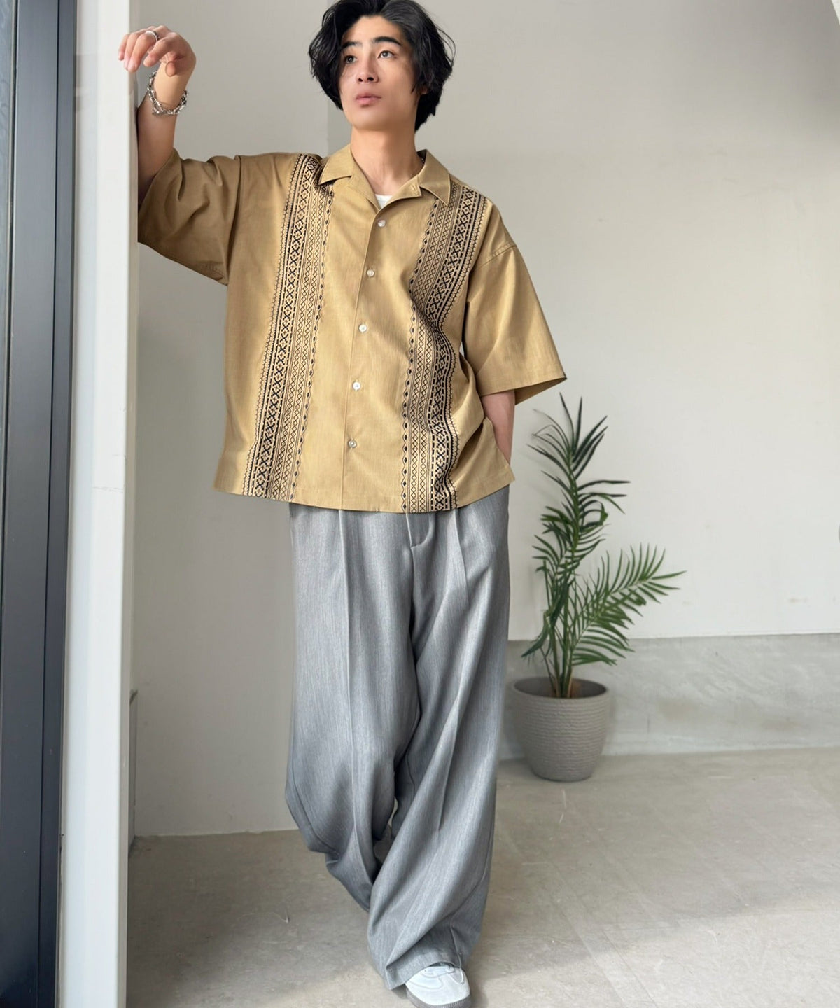 《JaVaジャバコラボ》周りと差がつく総刺繍！リラックスシルエット 清涼リネンライク素材 オープンカラー キューバシャツ（半袖） jo1320017