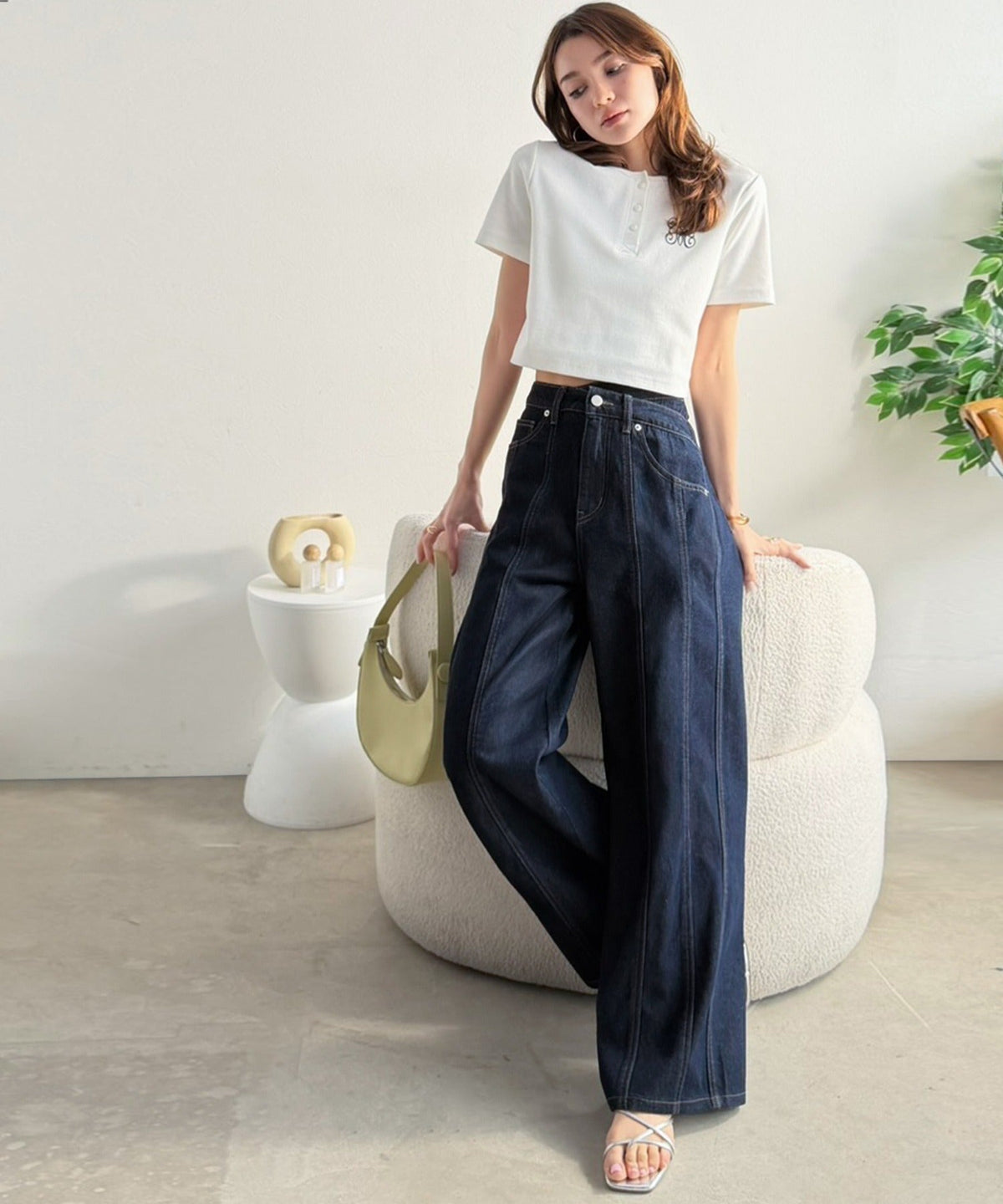 【mily bilet】盛れるワイド、優勝シルエット。ウエストアシメデザイン切り替えラインデニムパンツ mi0909026