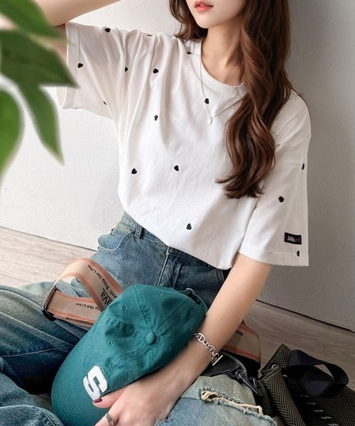 【キッズ】《JaVaジャバコラボ》親子お揃い リンクコーデできちゃう！ミニハート刺繍Tシャツ（半袖） jk1010470