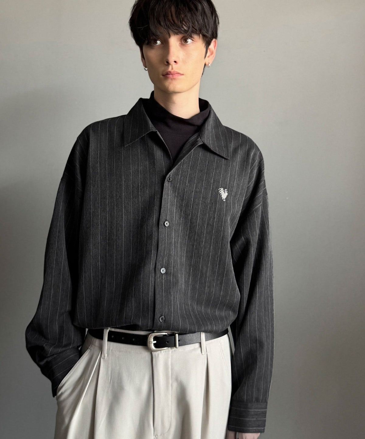 【Classical Origin】「大人のさりげなさ。」刺繍入りストライプ柄オーバーサイズシャツ（長袖）/Embroidered Stripe Pattern Oversized Shirt co1010023