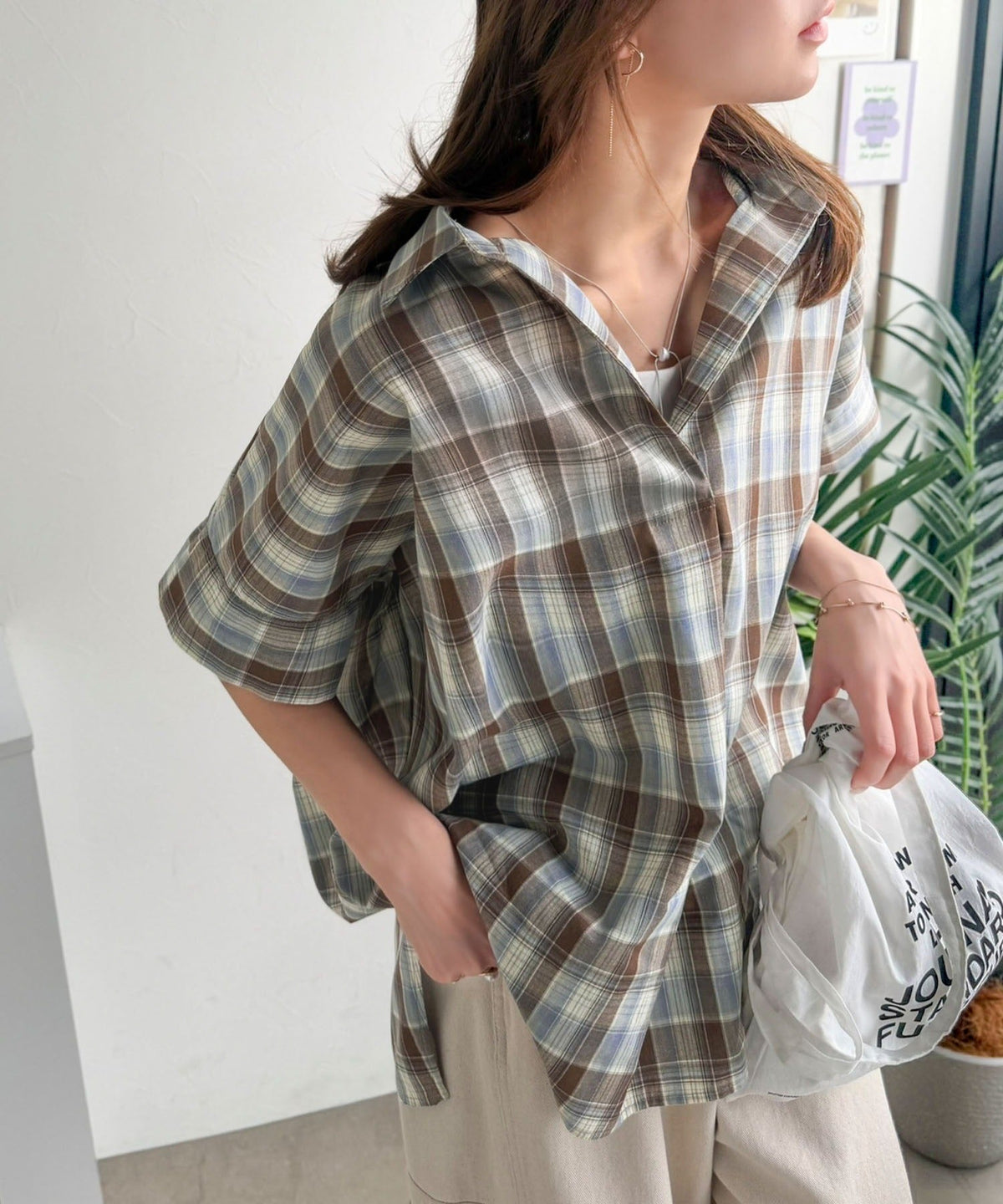 《JaVaジャバコラボ》涼しげに、女っぽく。シアーオーバーサイズスキッパー半袖シャツ（チェック柄＆無地） jv1240120