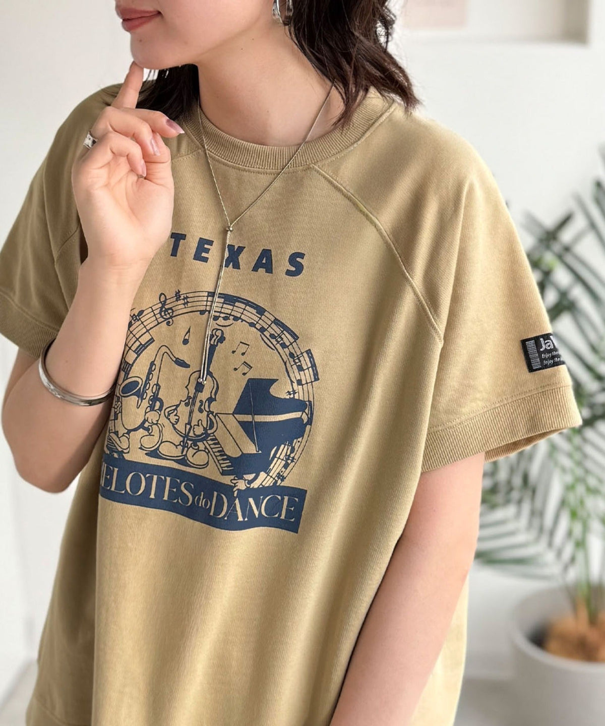 《JaVa ジャバコラボ》目を奪う、こなれ感。古着デザイン風ミュージックプリントTシャツ(半袖) jv1330086