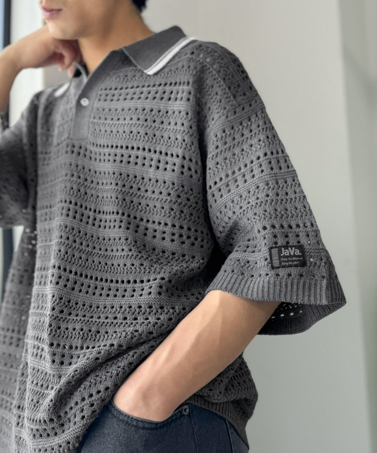 《JaVaジャバコラボ》レトロ〝っぽい〟がちょうどいい。メッシュ編地柄 スキッパー襟 ニットポロシャツ（半袖） jo1250002